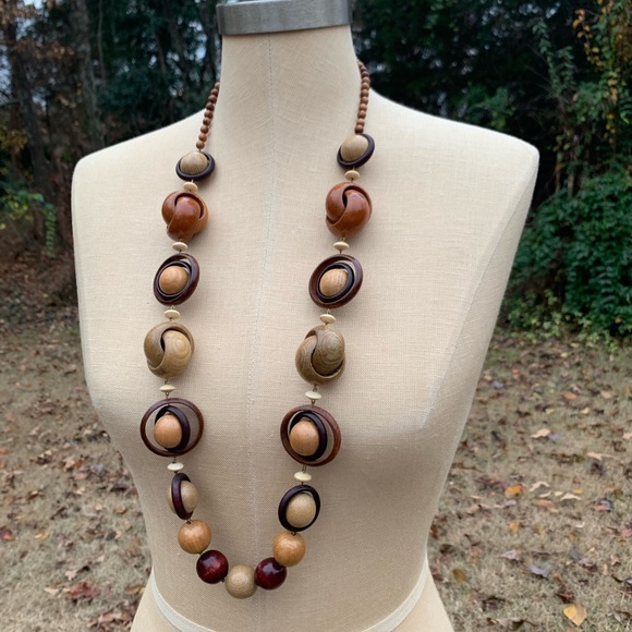 Wood Carved Looped Beads - Picture 8 of 8